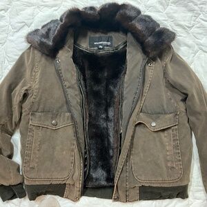Woman’s lined jacket  with faux fur zip in zip out lining with faux fur collar